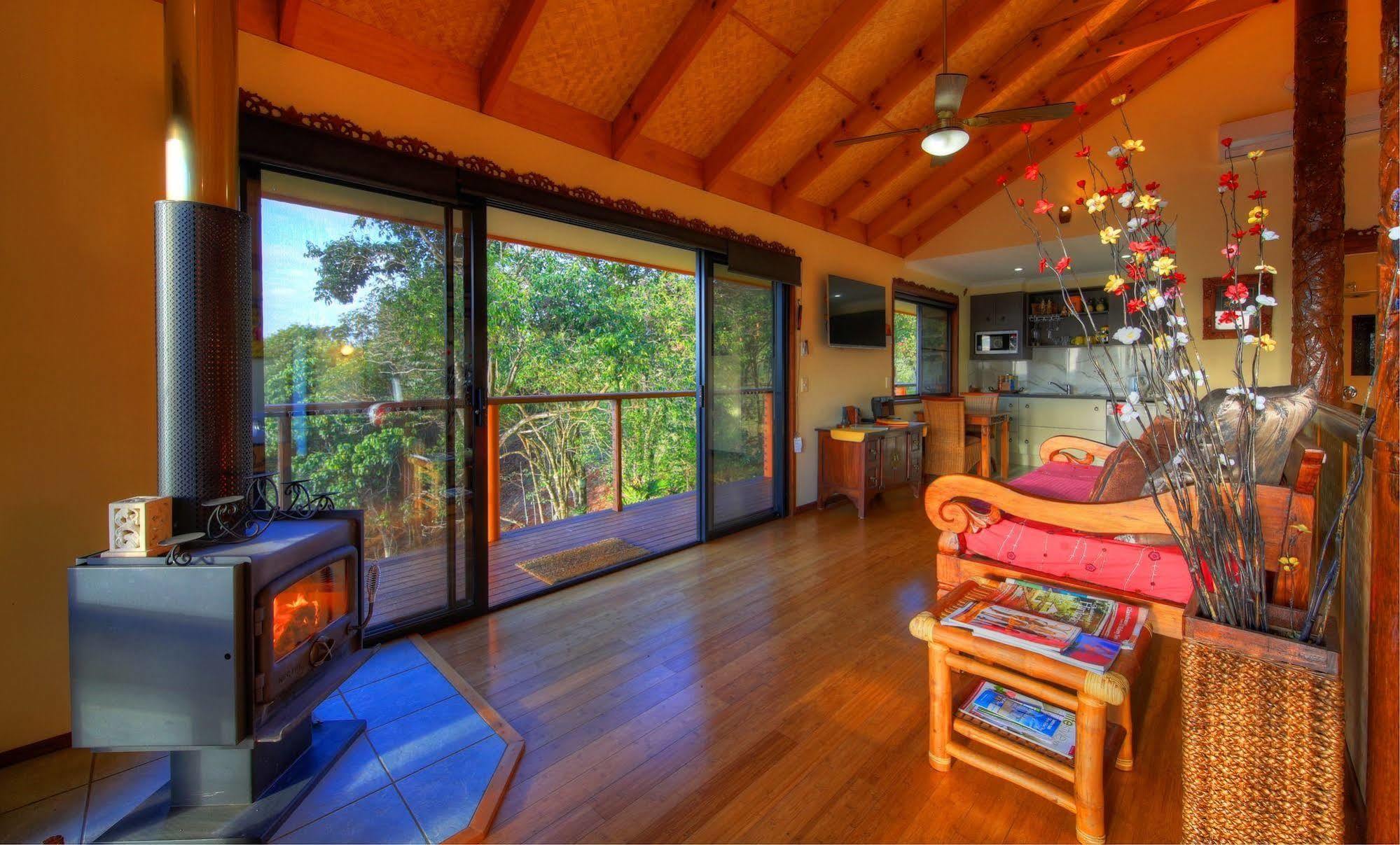 Maleny Tropical Retreat Bed and Breakfast Eksteriør billede